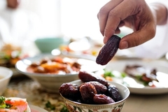 Savjeti nutricioniste za pravilnu ishranu postača tokom Ramazana