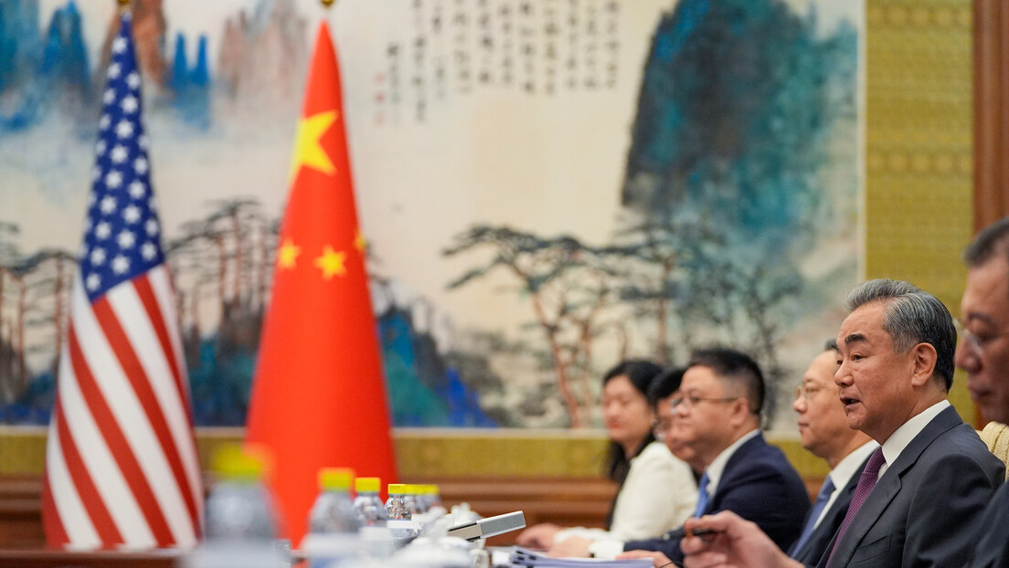 Kina upozorava SAD: Ne prelazite crvene linije Pekinga