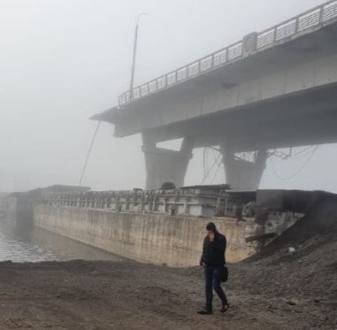 UŽIVO /VIDEO/ Srušen Antonovski most; Kina demantuje Bajdena; Srušen i Kahovski most; Vojska SAD za pregovore,Bajden za dug rat;