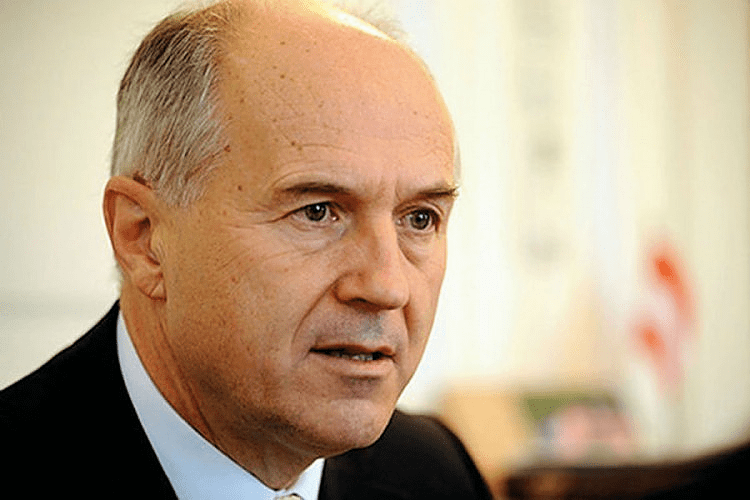 Incko podnio ostavku, Šmit novi visoki predstavnik