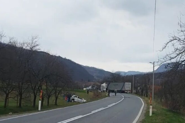 U saobraćajki kod Kotor Varoša poginula jedna osoba