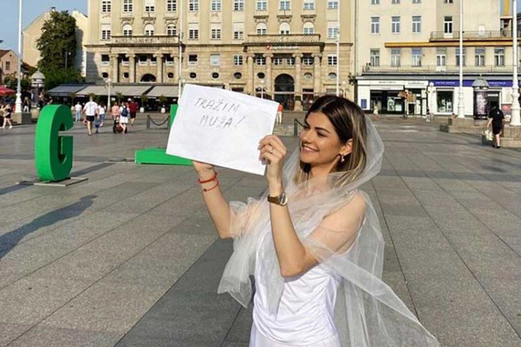 “Tražim muža”: Ljepotica iz Banjaluke zapalila društvene mreže (FOTO)