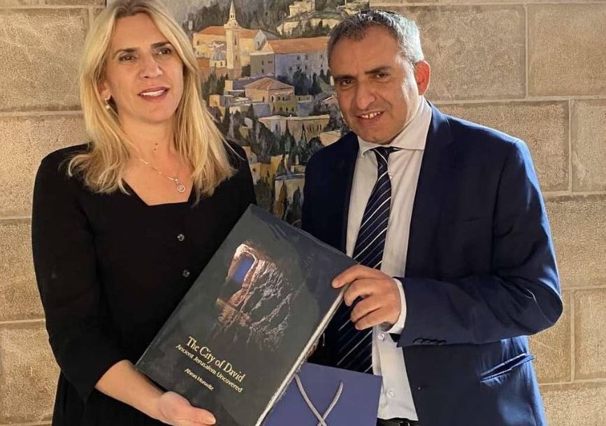 Cvijanovićeva se sastala sa Elkinom: Opredijeljenost ka jačanju saradnje 