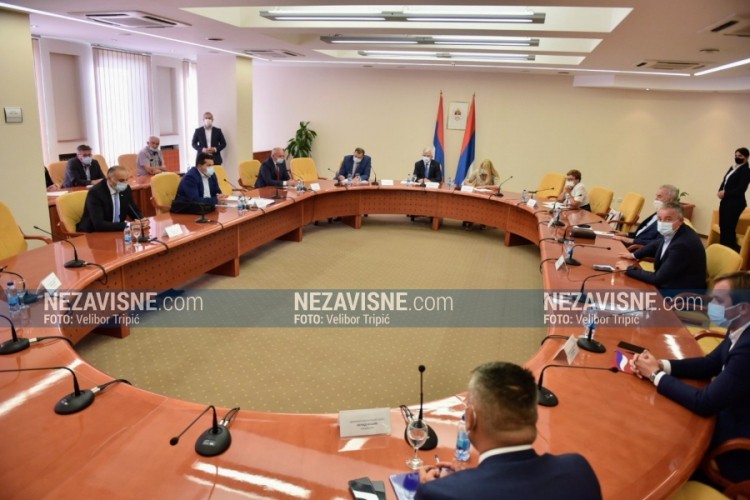Srpski predstavnici neće učestvovati u radu i odlučivanju u institucijama BiH