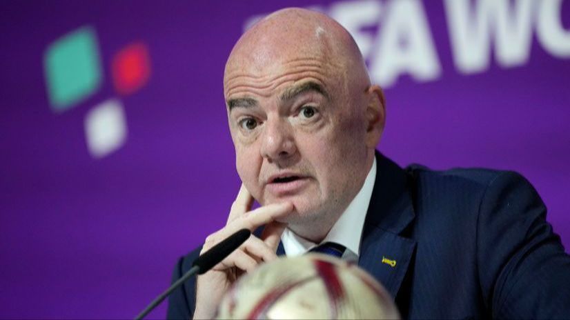 Svijet bruji o snimku predsjednika FIFA-e: "Koga je zvao dok je Argentina bila pred ispadanjem?"