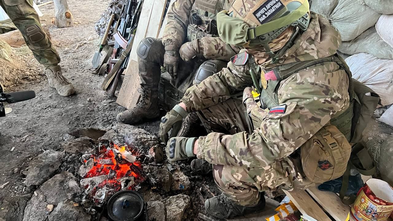 UŽIVO /VIDEO/ Rusi napreduju; Spremne pješadijske brigade; Rusi zauzeli Dubovo Vasiljevku; Granatiran konvoj ; Haos u Bahmutu; Snimci sa fronta