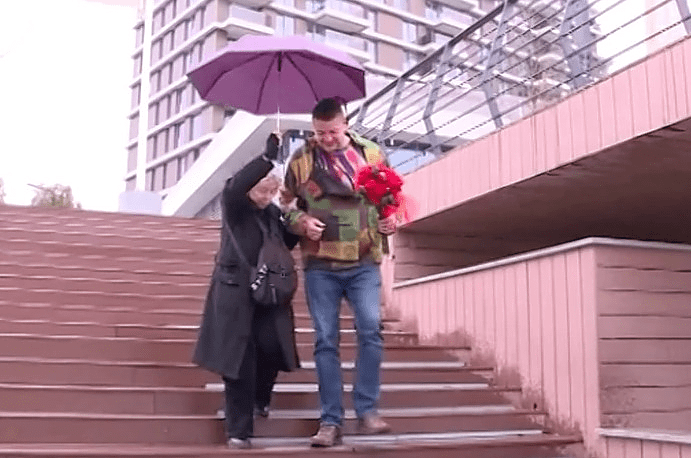 Eva Ras (80) POKAZALA MLAĐEG DEČKA: 
