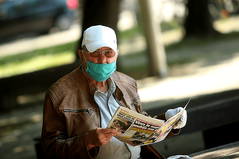 NOVE MJERE NA SNAZI U Srbiji ponovo OBAVEZNO nošenje maski u zatvorenom prostoru