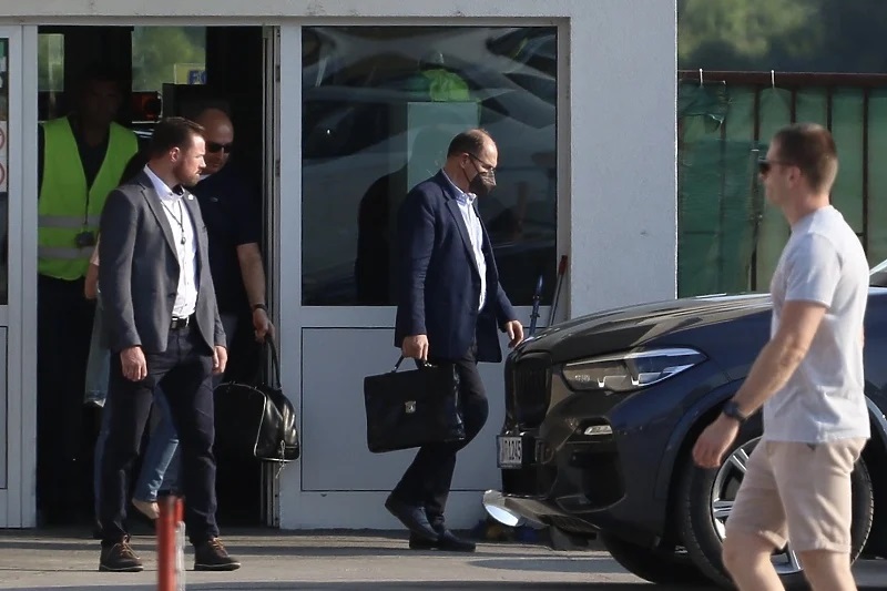 Christian Schmidt se vratio u BiH, u utorak bi mogao nametnuti izmjene Izbornog zakona?!