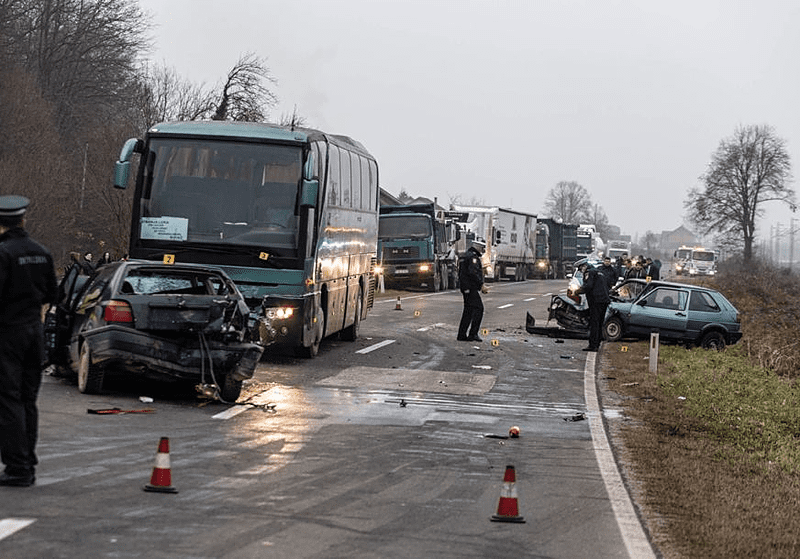 SUDAR AUTOBUSA I DVA 