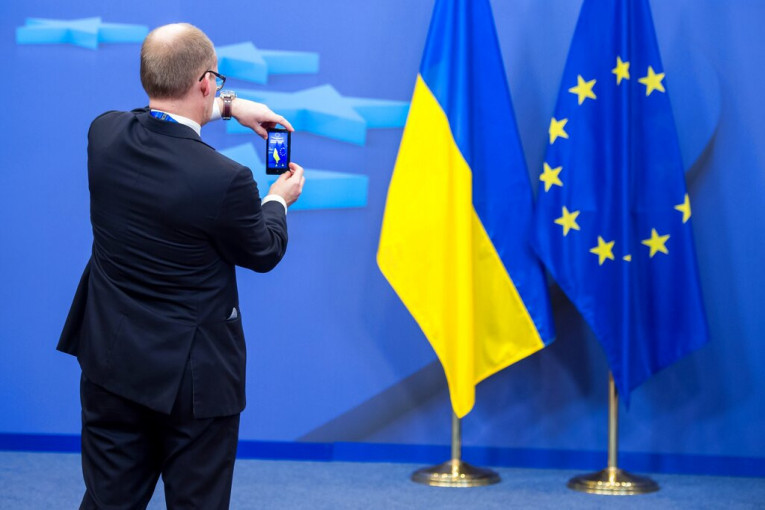  Ukrajina i Moldavija i zvanično kandidati za ulazak u EU