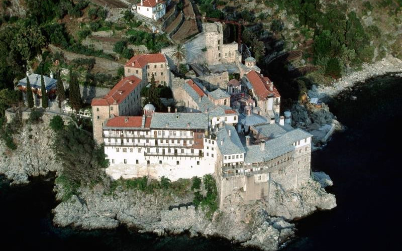 TRESLA SE I SRPSKA SVETINJA Zemljotres na Svetoj gori 