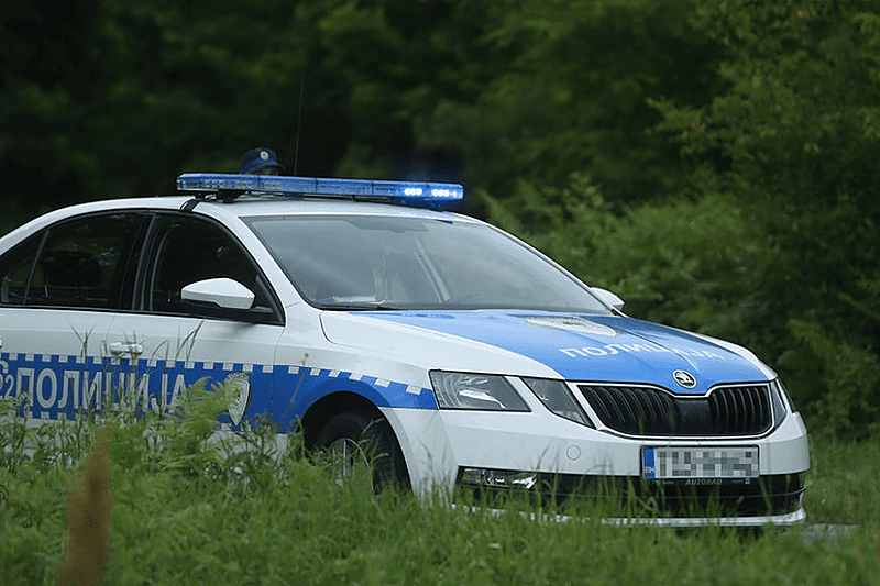 TEŠKA NESREĆA U KOZARSKOJ DUBICI Poginuo vozač, više povrijeđenih