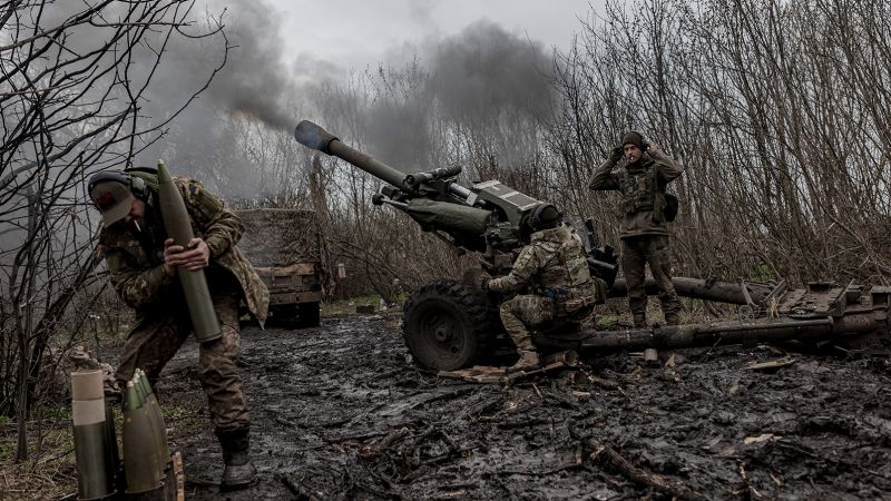UŽIVO /VIDEO/ Pušilin u Bahmutu; Izgubili 100 Barjaktara; Američki brifing; TOS-1A „Soncepjok“ gađao na limanskom frontu; Otima crkve a prati 
