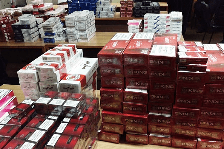 U pasatu pronađeno 5.150 paklica cigareta