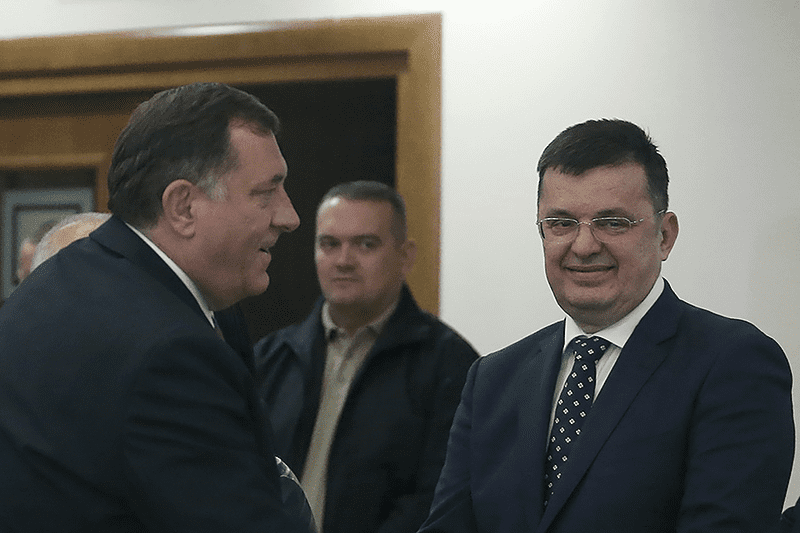 “NE ŽELIM DA POLEMIŠEM SA SDA” Dodik poručuje da je Tegeltija radi po Ustavu i zakonu