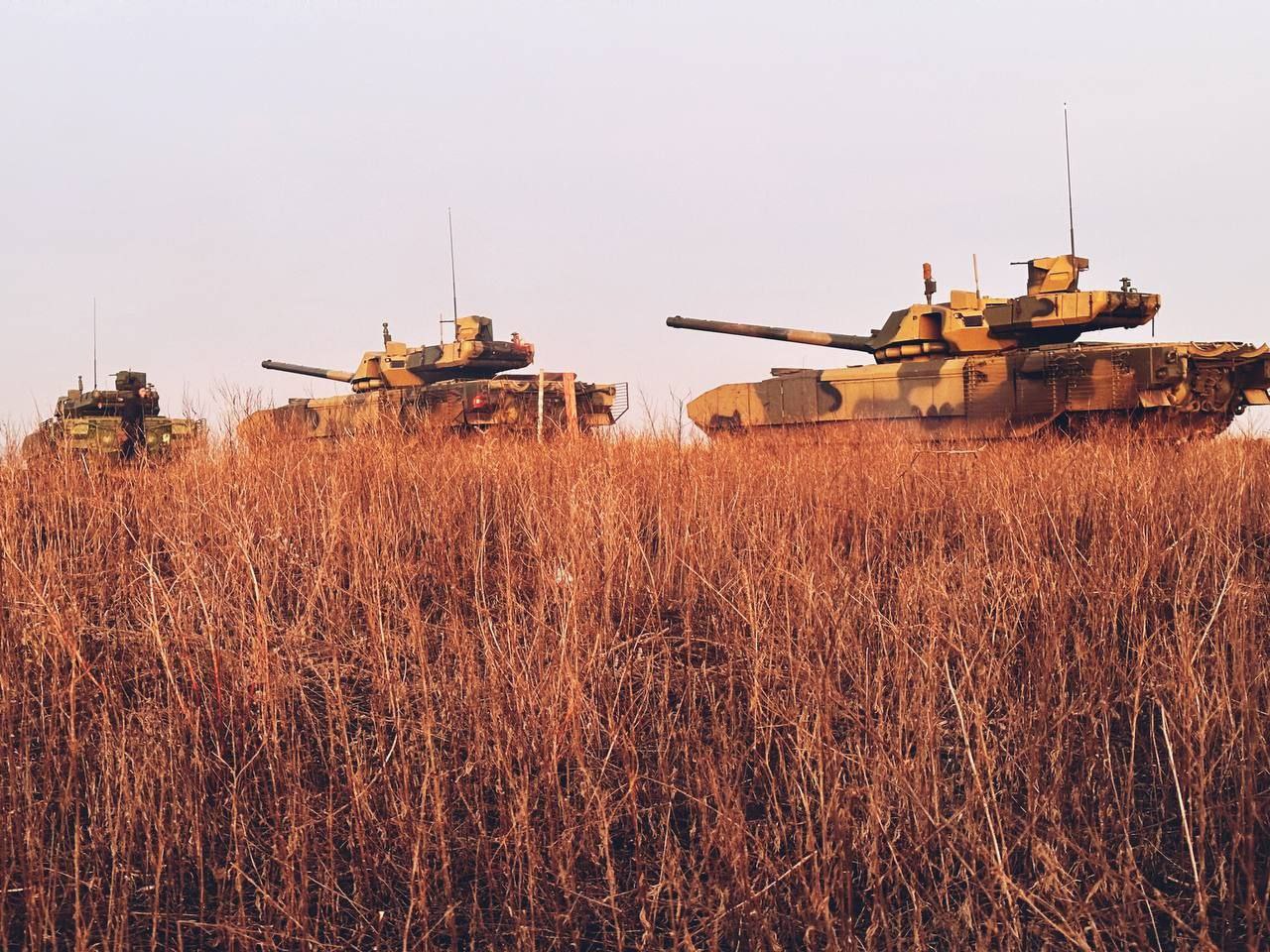 TENKOVSKA HISTERIJA Ministarstvo odbrane Velike Britanije: Rusija se sprema da u Ukrajinu šalje tenkove Armata