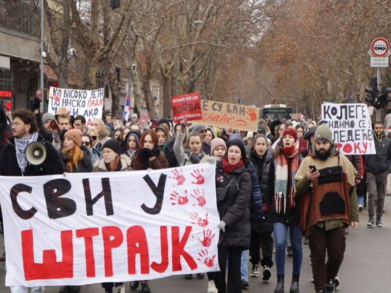 Kako je došlo do generalnog štrajka u Srbiji