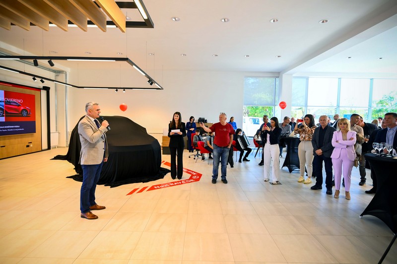 Svečano otvoren novi Toyota salon u Brčkom (FOTO)