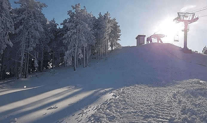 UPOZORENJE POSJETIOCIMA PLANINA Povećan rizik od nastanka lavina, povreda i smrzavanja