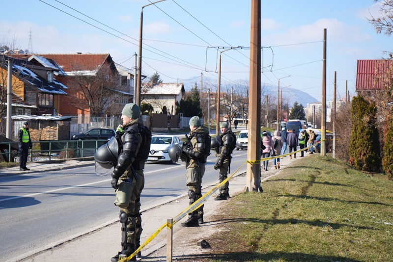  Opsadno stanje pred Sudom BiH pred dolazak Dodika