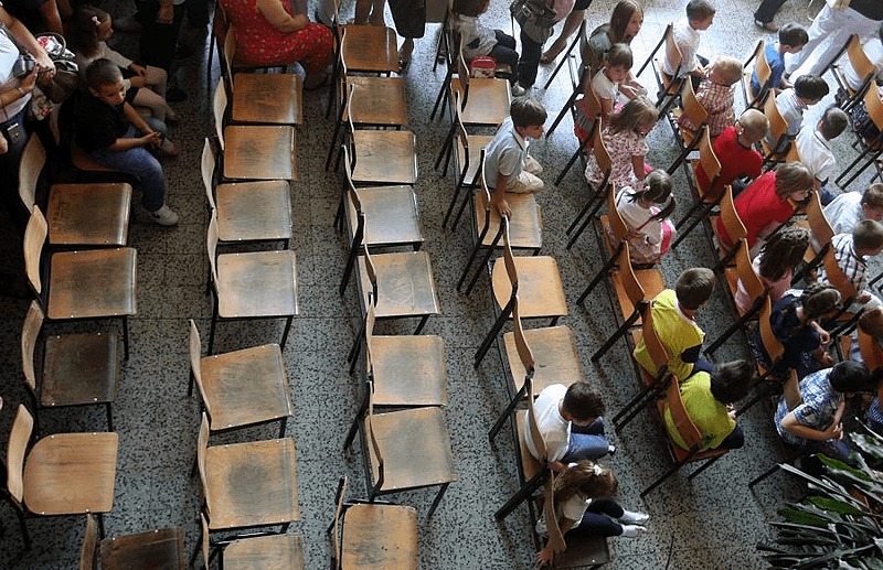 STVORENI USLOVI U Srpskoj počinje upis i testiranje budućih prvačića