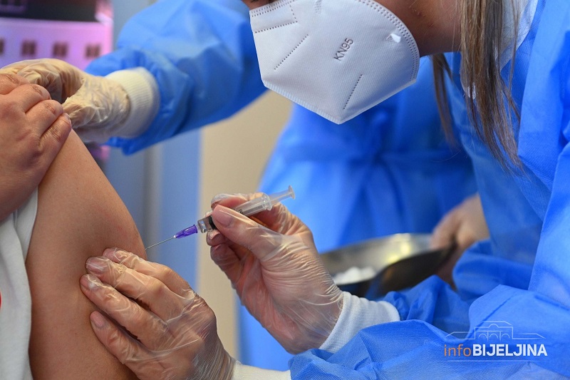 Zašto je važna treća, buster doza vakcina?