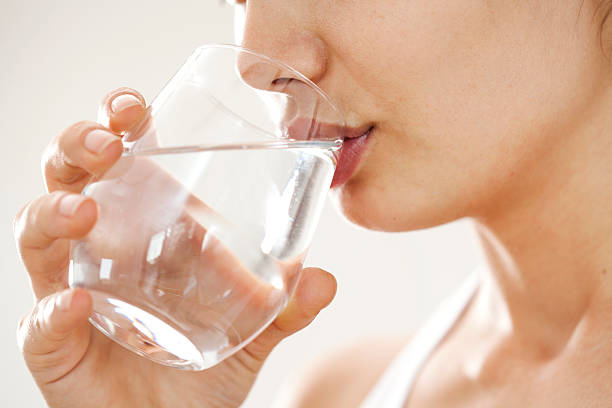 Nutricionista objasnila uz kakvu hranu nikako ne treba da pijete rashlađenu vodu