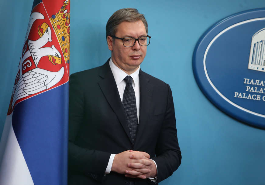 Vučić poručio Izetbegoviću: Srbija ne proizvodi nestabilnost, nego oni koji pričaju o ukidanju Republike Srpske