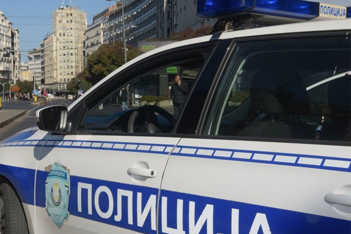 Prodao maloljetnu kćerku poznaniku