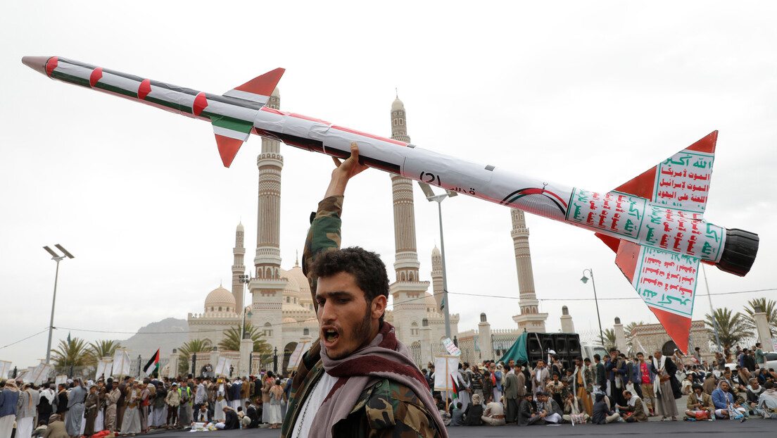 Šta se dogodilo s američkim nosačem aviona koji je bio na meti Huta?