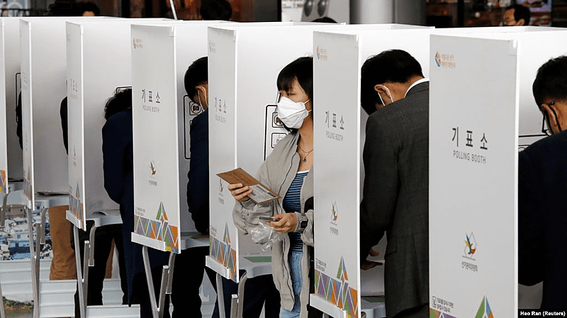 Južna Koreja glasa usred pandemije