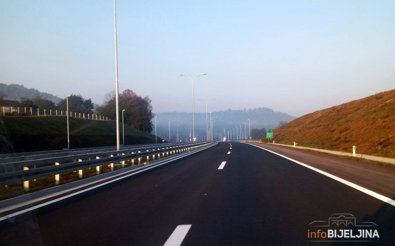Načelnik Tešnja nakon otvaranja nove dionice autoputa: 25 posto sam sretan, a 75 posto ljut; ostatak gradilišta je prazan