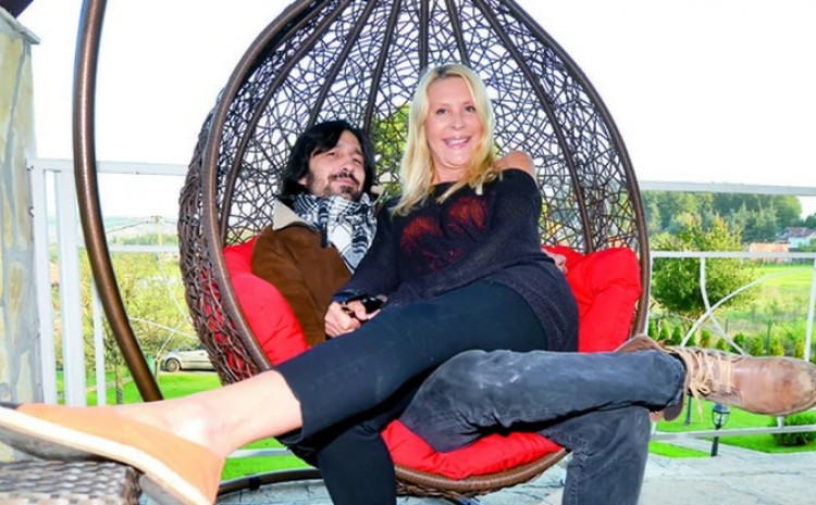 Verica Rakočević ima 73 godine i ne stidi se objaviti fotografiju bez šminke