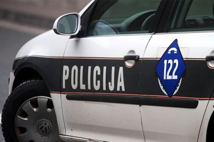 Novi zločin u BiH: Muškarac ubio ženu, policija na terenu