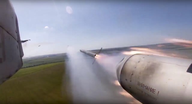 UŽIVO /VIDEO/Ukrajinska vojska baca noćas fosforne bombe po civilima;Eksplozija u Gorlovki;Pripreme za referendum u Zaporožju i Hersonu