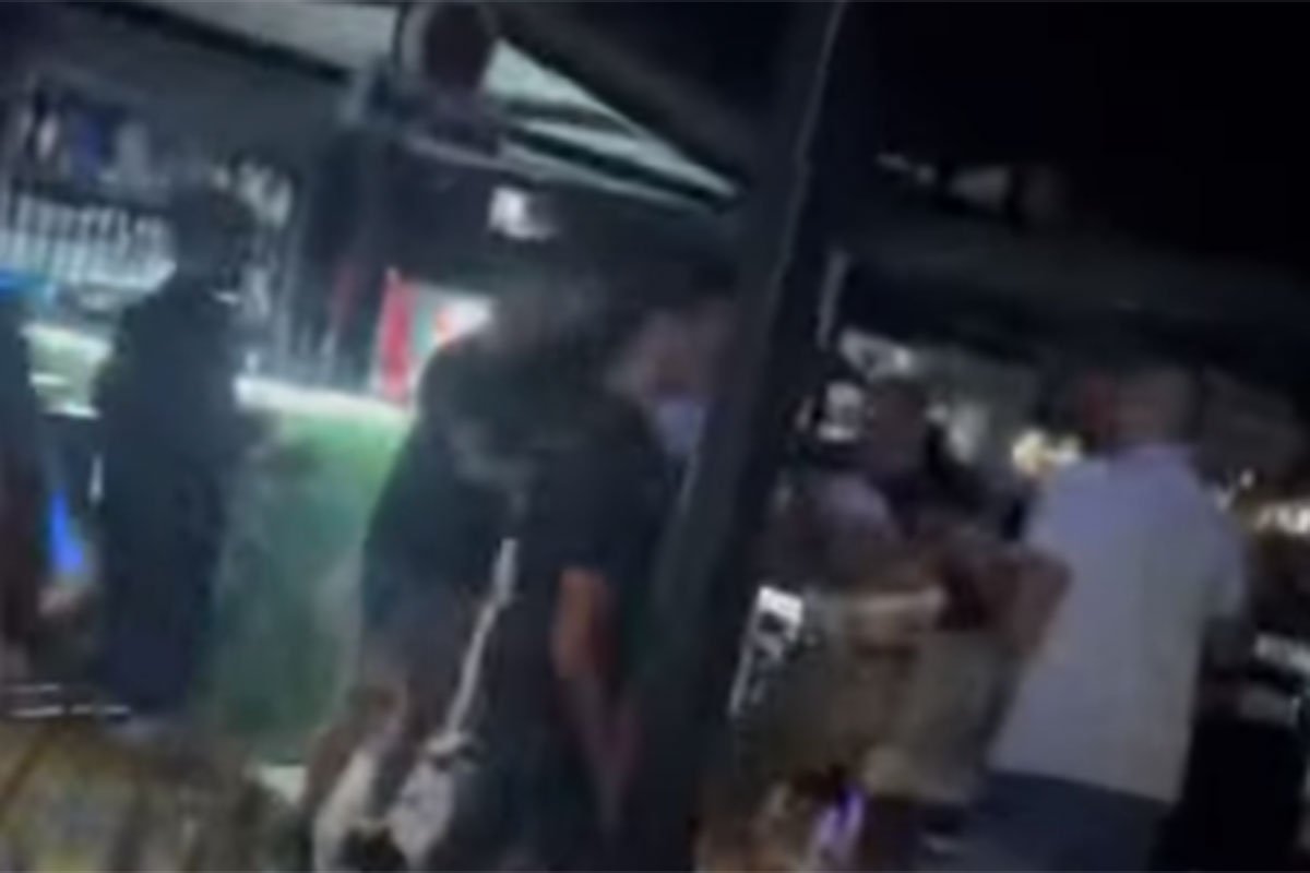 Konobari u Neumu istukli mladića i izbacili ga iz lokala, navodno branili djevojku (VIDEO)