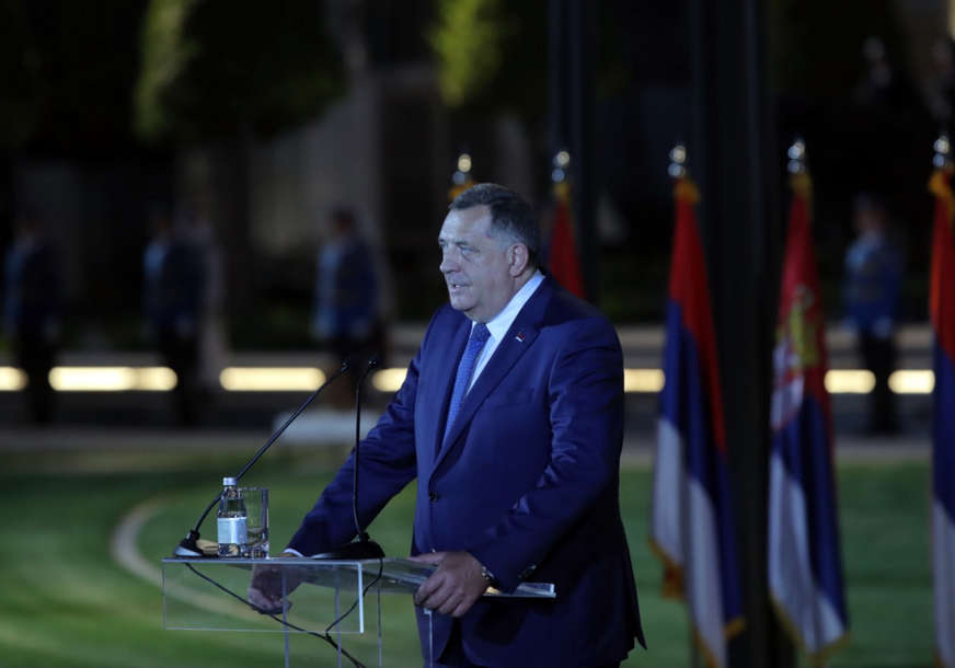 Dodik zamolio građane Srbije: Ne zovite nas 