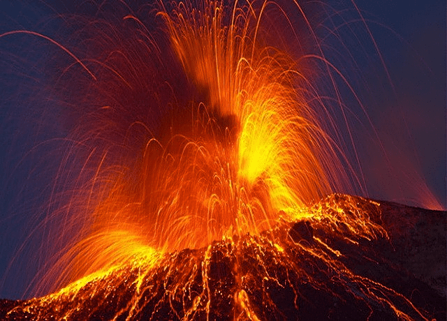 PRORADILA ETNA Najveći vulkan u Evropi izbacuje lavu 100 metara u visinu