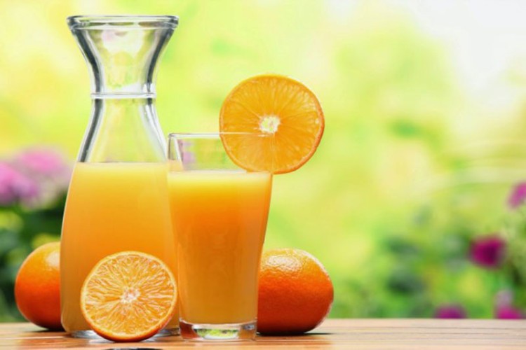 Zašto cijeđenu pomorandžu ne treba piti ujutru?