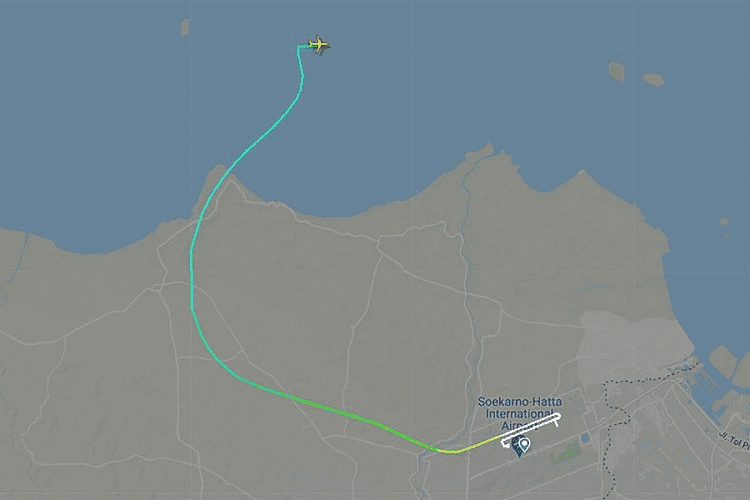 Nestao Boeing 737 sa 56 ljudi, u toku je velika potraga na moru