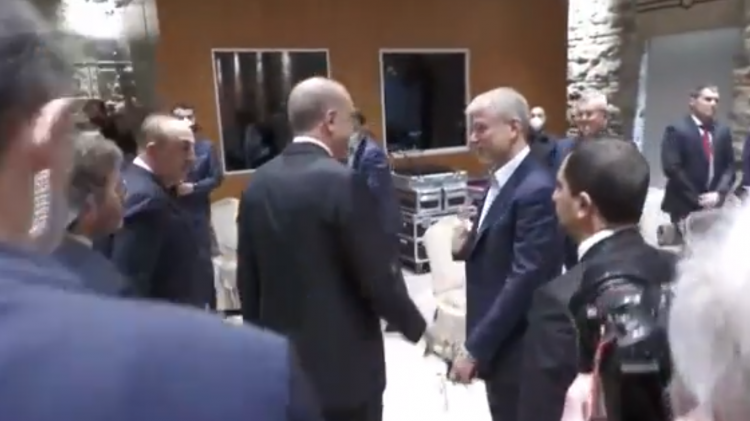 Pogledajte kako je izgledao susret Erdogana i Abramoviča u Istanbulu(VIDEO)