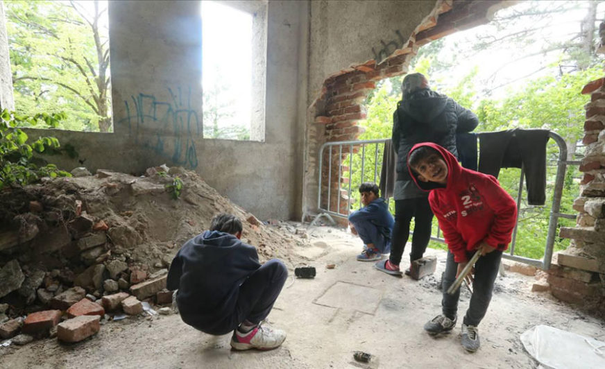 DODATNA IZDVAJANJA EU šalje još 2,5 miliona evra za migrante u BiH