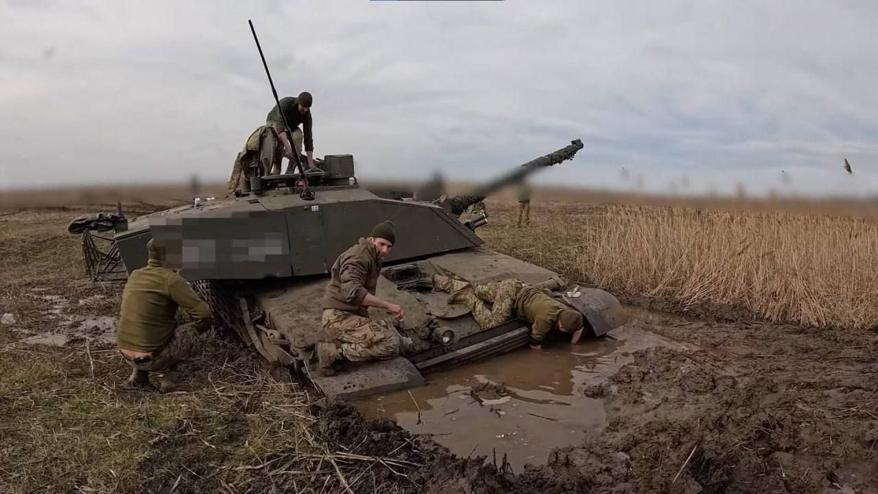 UŽIVO /VIDEO/ Čelindžer pao na čelendžu; Četvrti ABRAMS uništen; Zabrana za snimke uništenja 