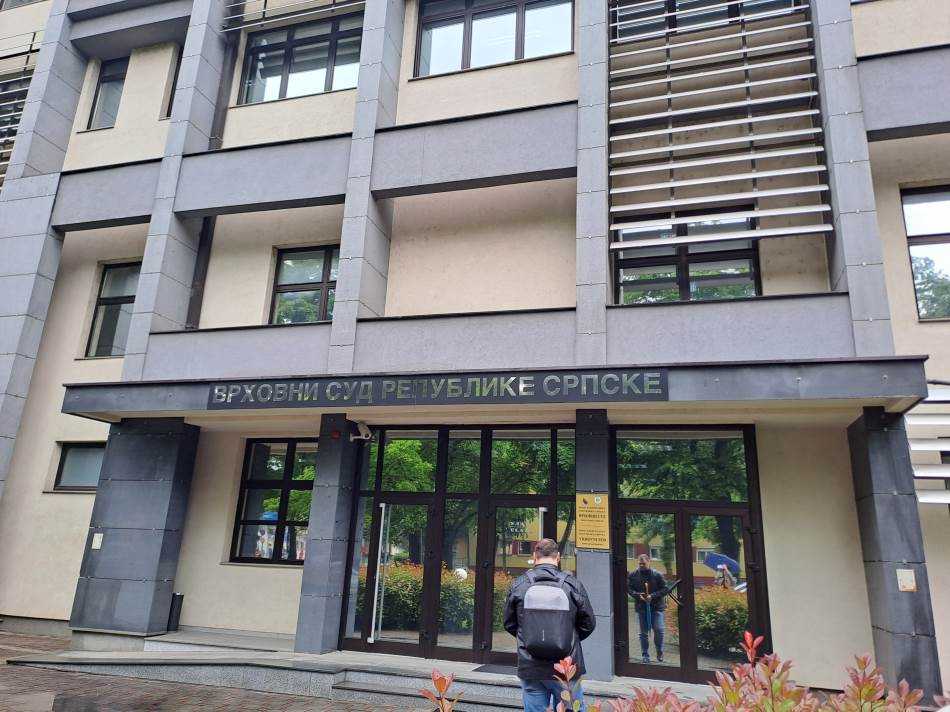 Traže od VLADE RS da ispuni obećanje: Sutra ŠTRAJK upozorenja radnika u pravosuđu Srpske