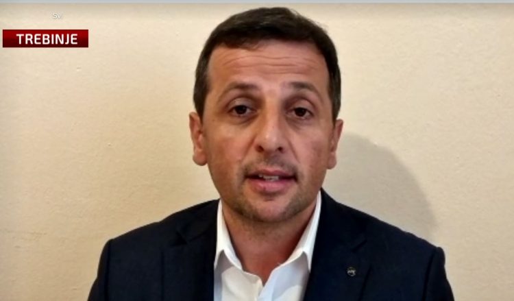 Vukanović: Mijatović je Dodikov igrač, tražio da se sa stola ukloni zastava BiH