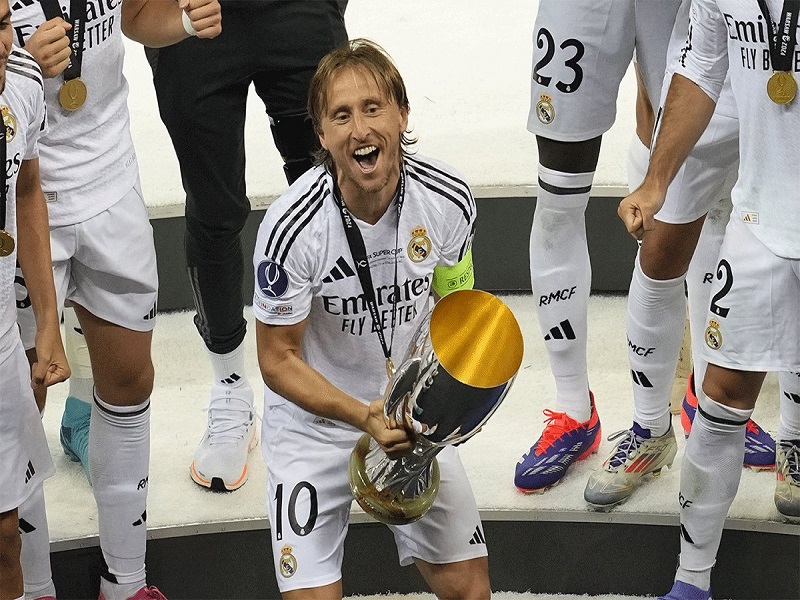 Modrić postao najtrofejniji igrač u istoriji Reala