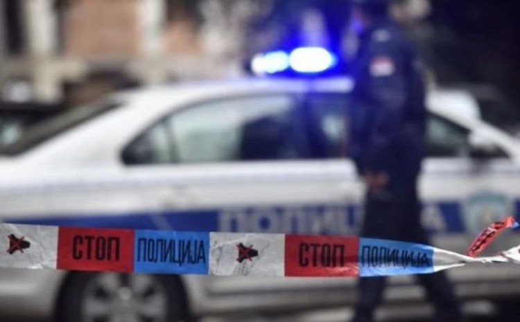 SVI SU POGINULI : U BMW-u bila četvorica mladića, auto se zakucao u stijenu
