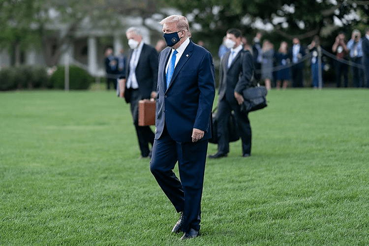 Da li Tramp može da pomiluje samog sebe