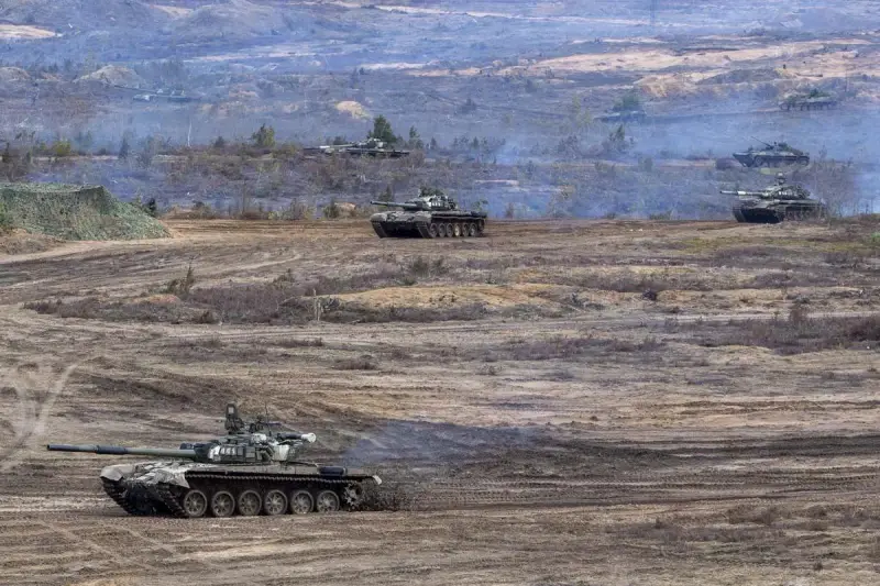 Ruske oružane snage okružuju Časov Jar iz tri pravca
